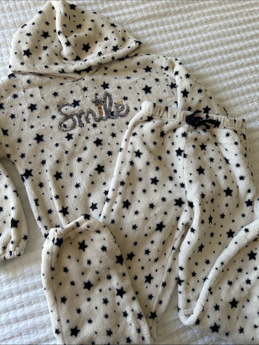 Kids Star Print Fleece Hoodie & Jogger Pajama Set - cream with Black Stars